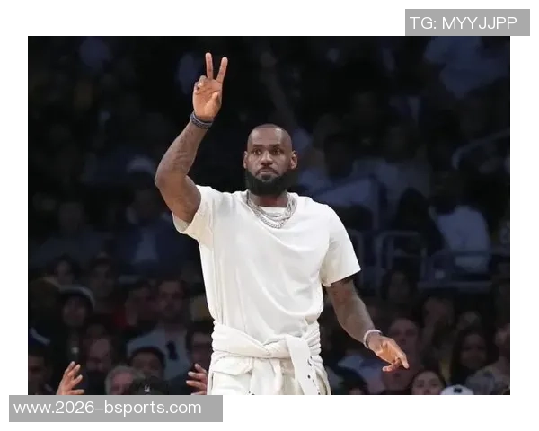 迈克尔里德称詹姆斯幽默感十足或可转行喜剧演员 迈克尔里德称詹姆斯幽默感十足或可转行喜剧演员