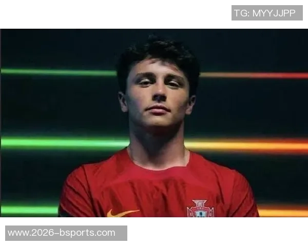 恩里克回应法甲水平质疑称维蒂尼亚为世界顶级中场之一