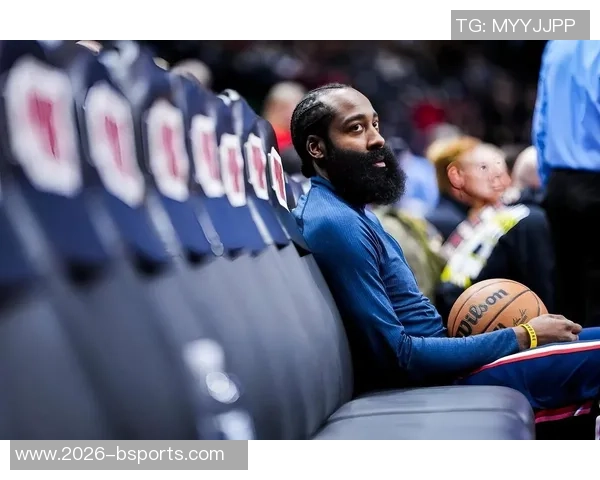 哈登加盟快船后表现惊艳第四节独揽23分助球队逆转取胜