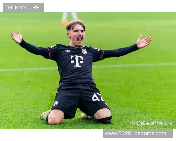 拜仁高层与孔帕尼今夏欲引西蒙斯交易遭赫内斯否决